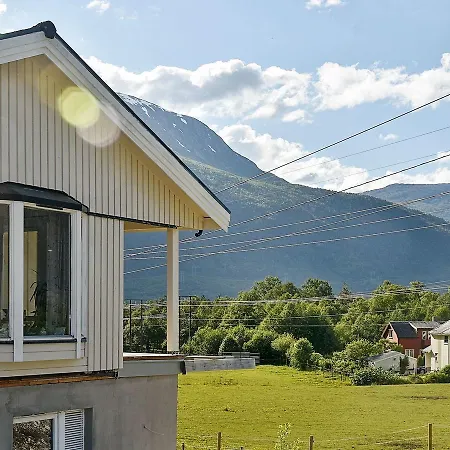 Two-bedroom Holiday In Hoviksnas 1 Apartmán *